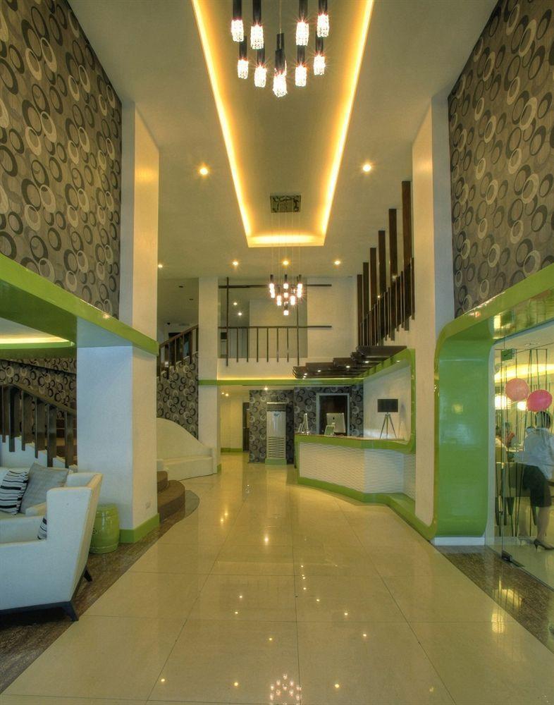 Astoria Greenbelt Makati City Exterior photo