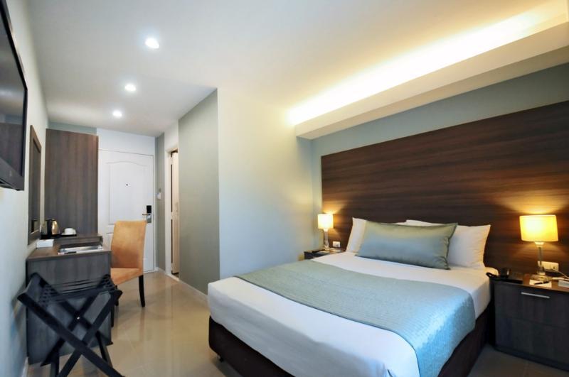 Astoria Greenbelt Makati City Exterior photo